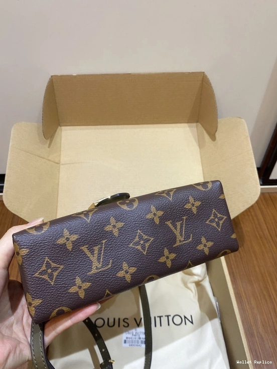 Cheap VUITTON LOUIS LOCKY BB 0810
